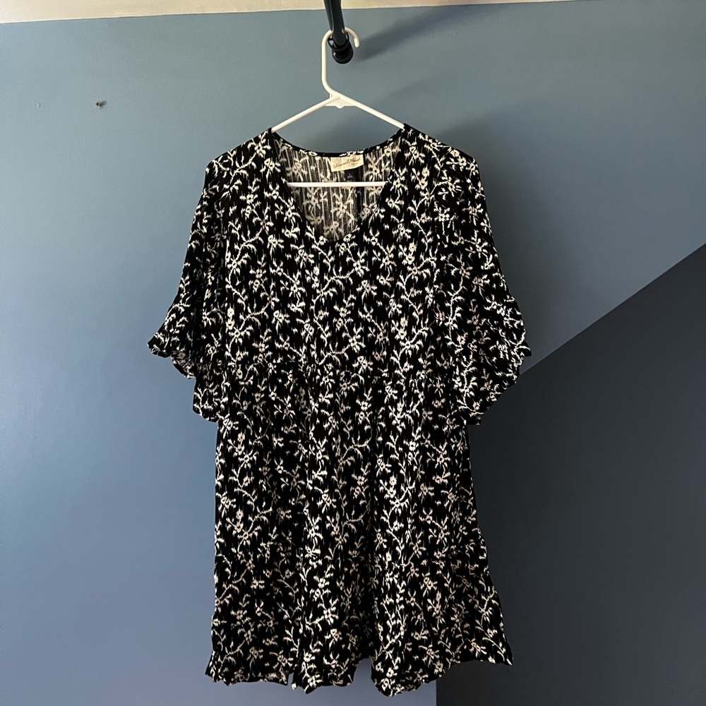 Floral Flowy Black & White Floral Dress